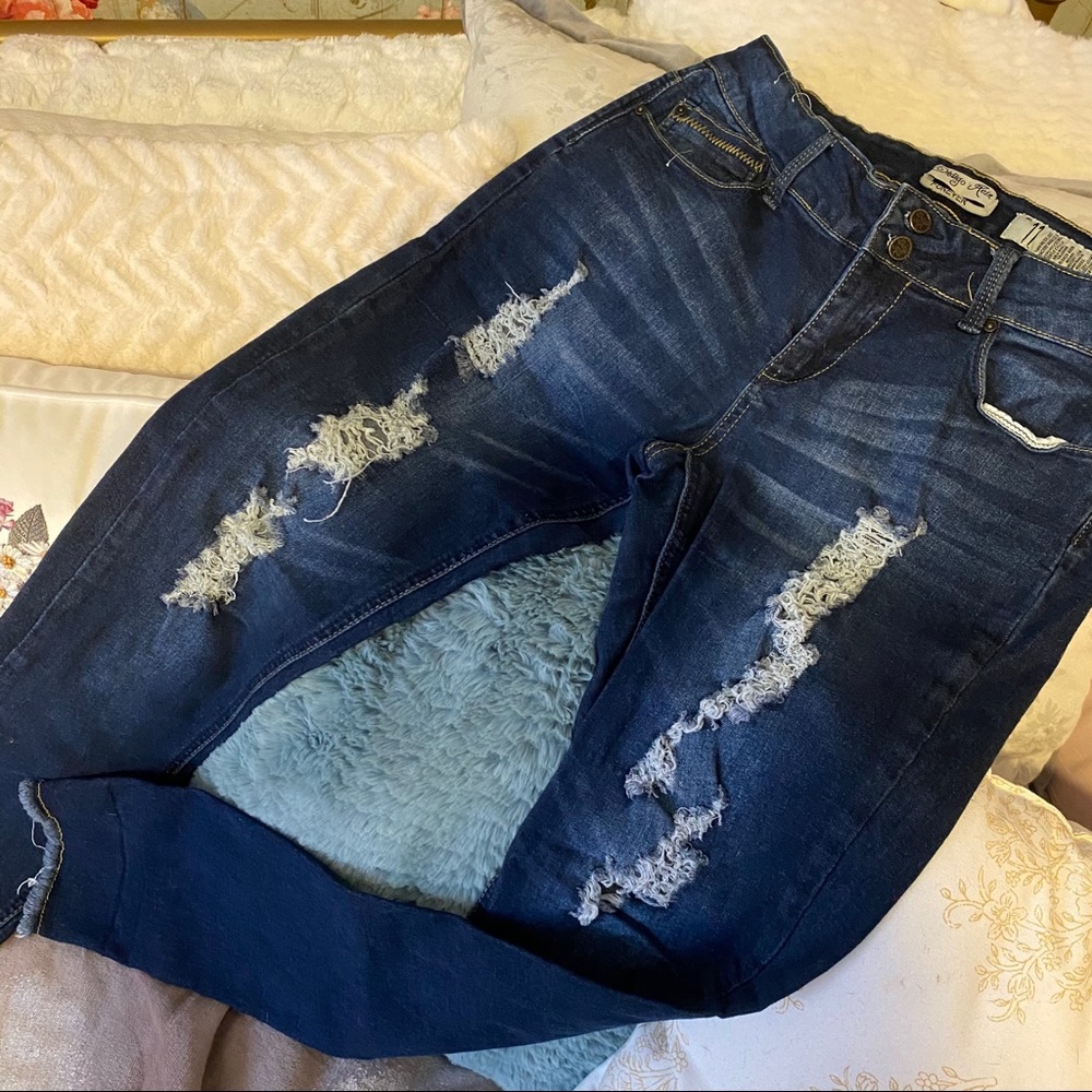 EUC Skinny Jeans
